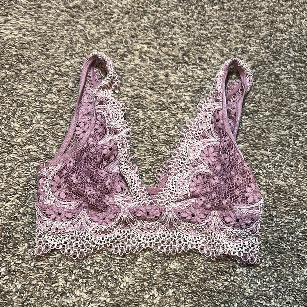 Victoria's Secret Lavender Lace Bralette Size XS